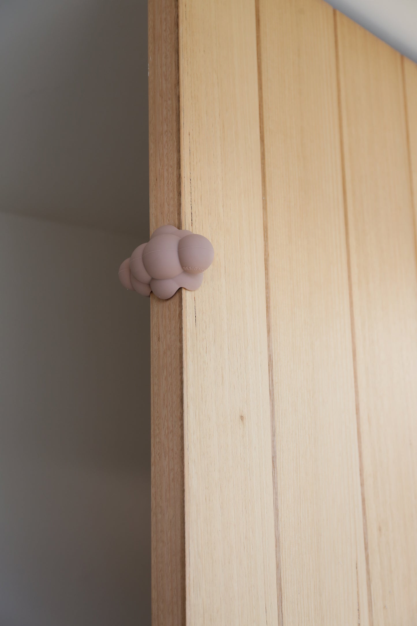 DIMM: Hurðastoppari · ský · clay