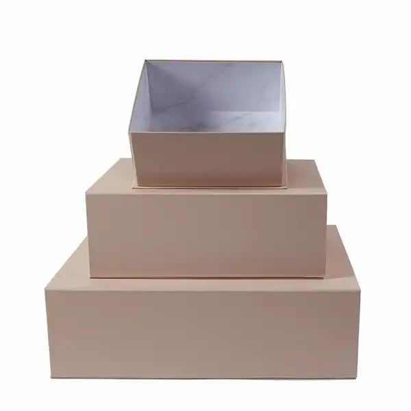 DIMM: Gjafakassi með segul loki · Nude · 2 stærðir