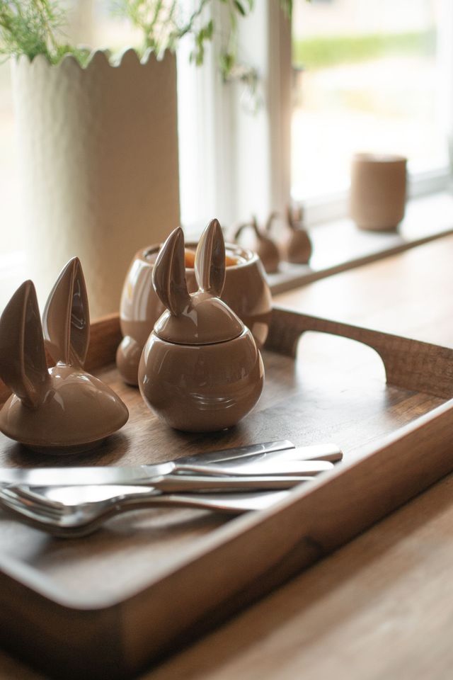 DIMM: Páskakanína / skál · Eating rabbit · shiny nougat