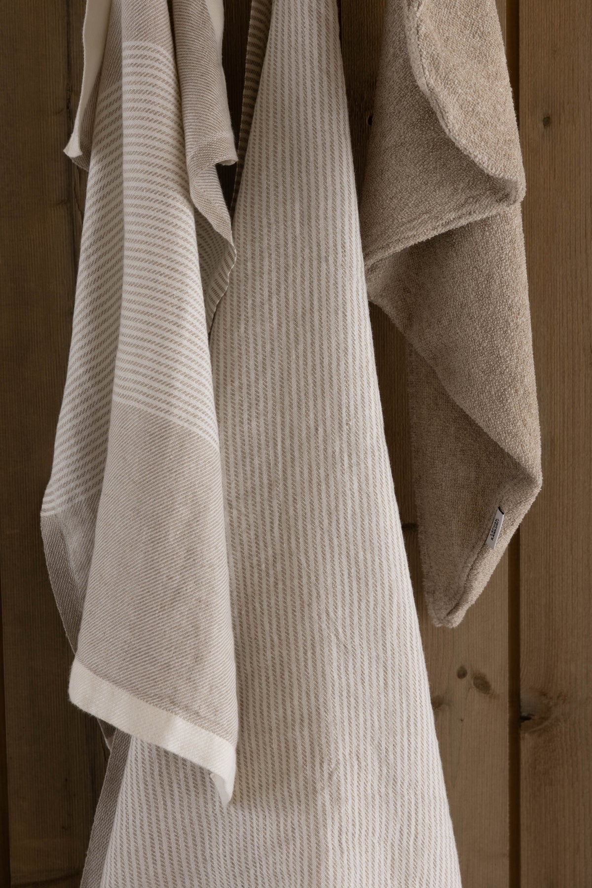 DIMM: Kivi Hárhandklæði · White/Linen