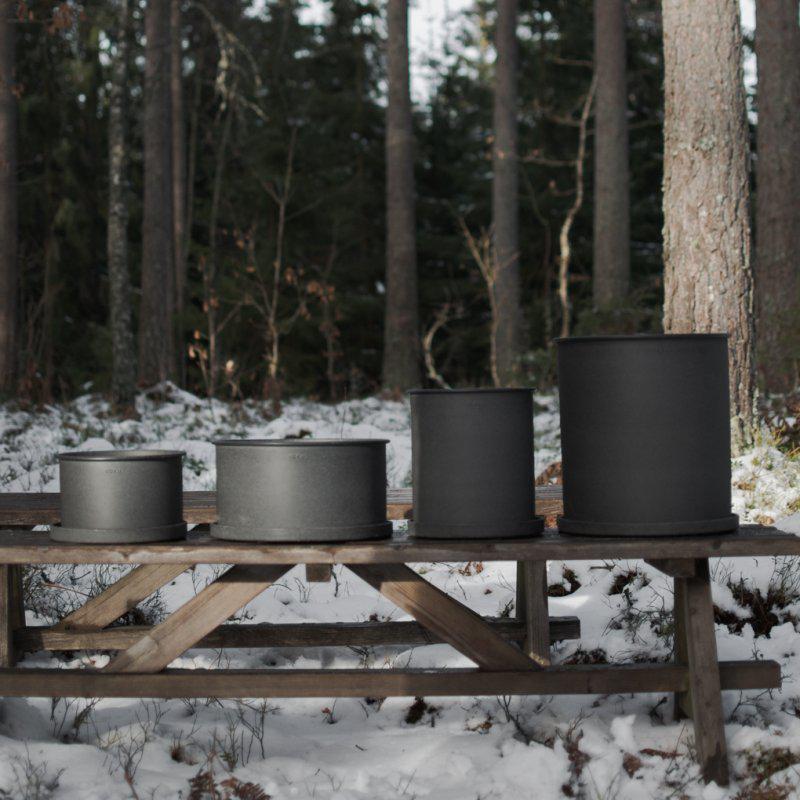 DIMM: Úti blómapottar · Plant bowl black · 2 stk í setti