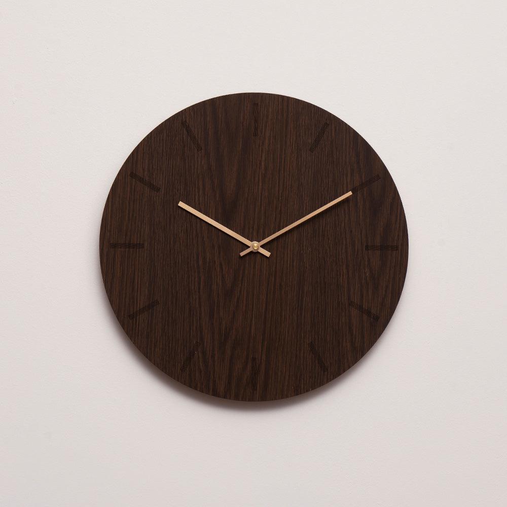 DIMM: Veggklukka · Dökk Eik / kopar vísar