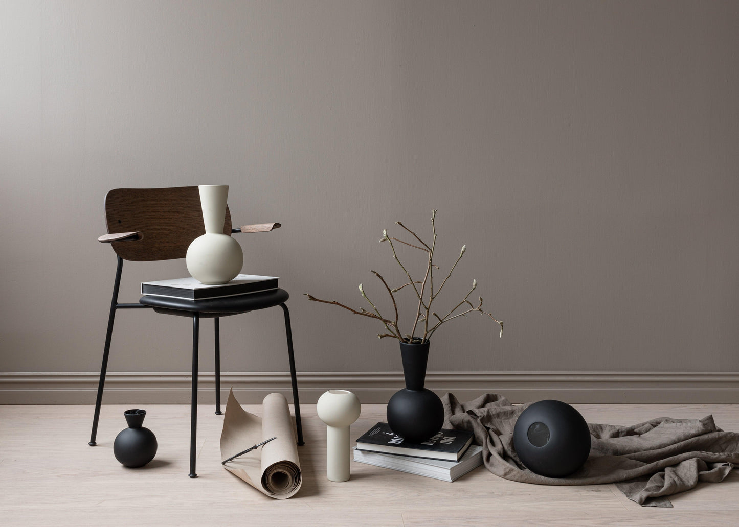 DIMM: Trumpet vase · Black · margar stærðir