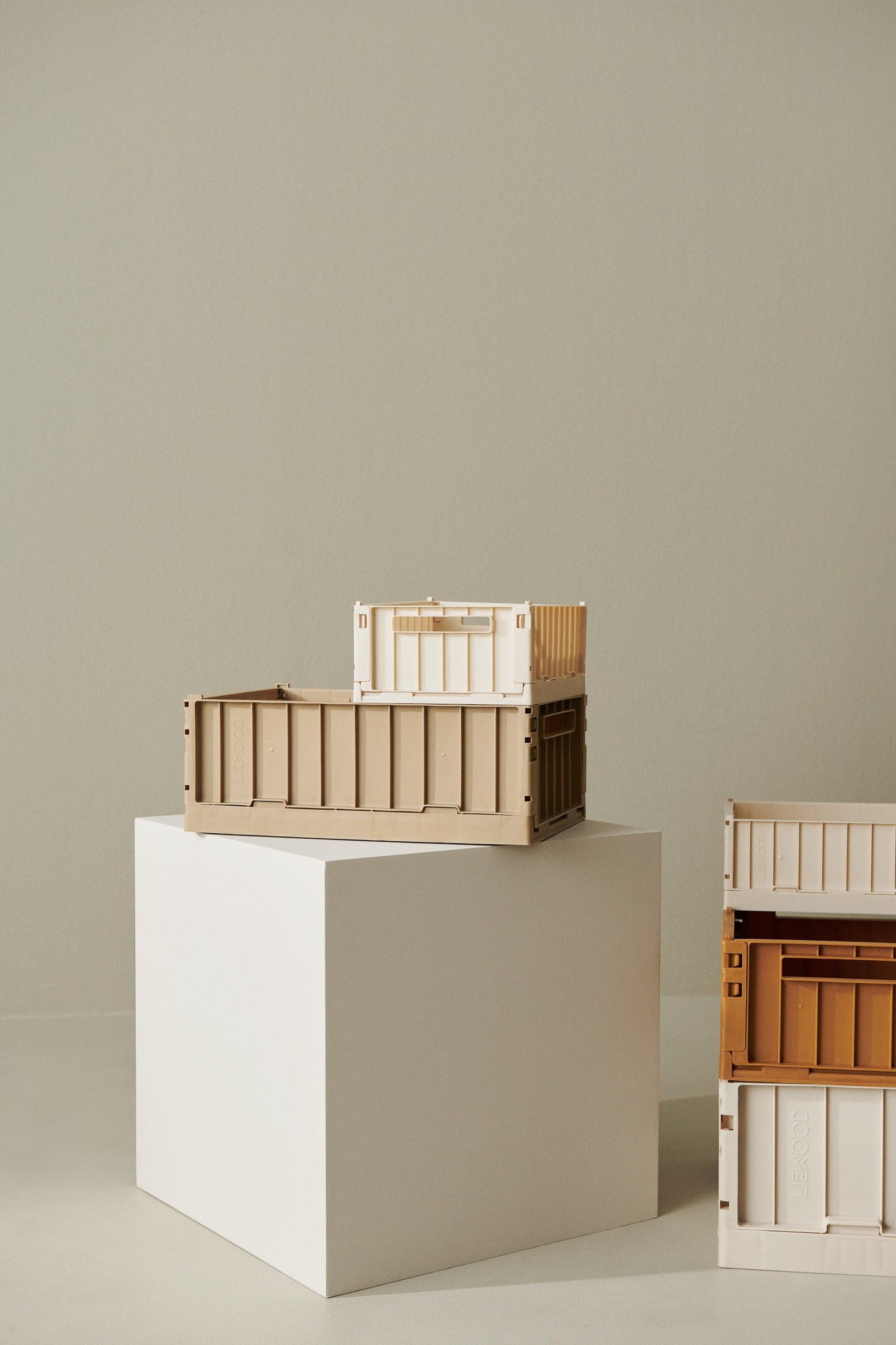 DIMM: Liewood Weston geymslukassar með loki · Sandy · 3 stærðir