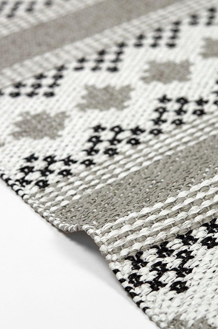 DIMM: Ingrid motta · Warm grey