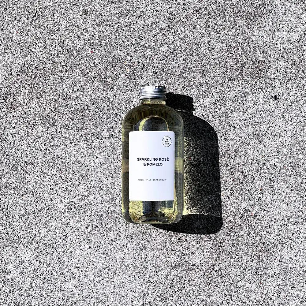 DIMM: Áfylling á Ilmstangir · Sparkling Rosé & Pomelo