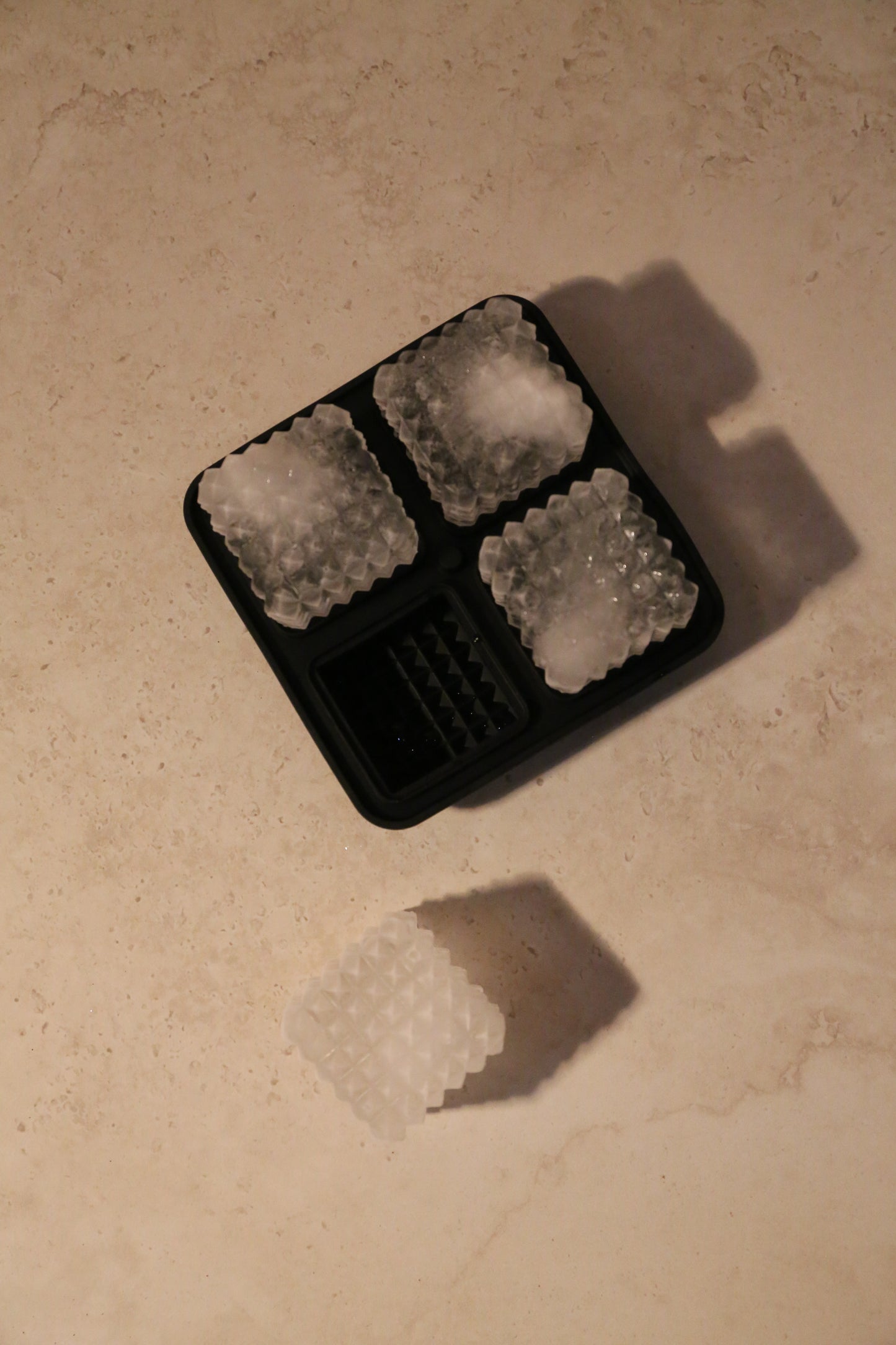 DIMM: Klakabox · Prism · Black