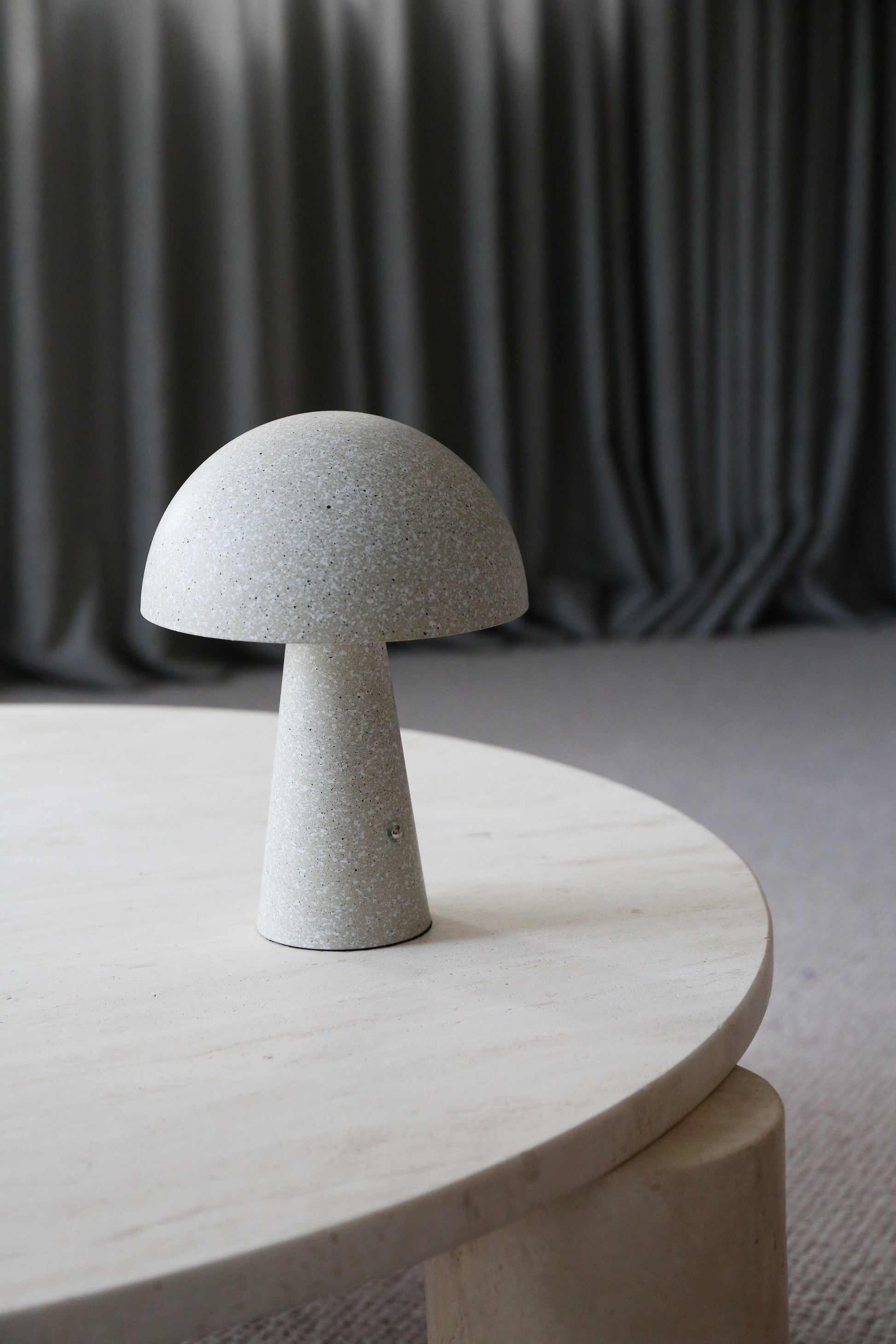 DIMM: Loui hleðslulampi · Sand