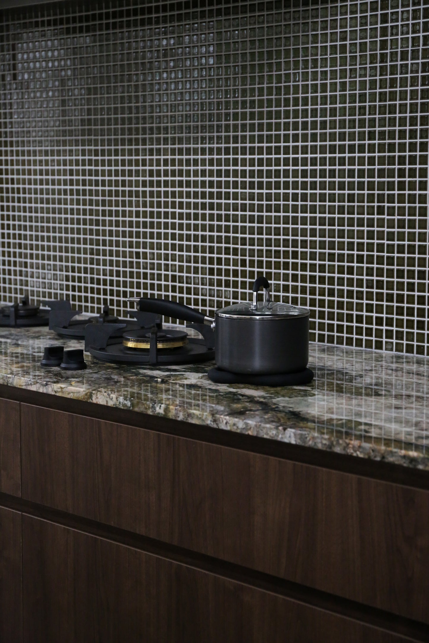 DIMM: Curve hitaplatti · Svartur