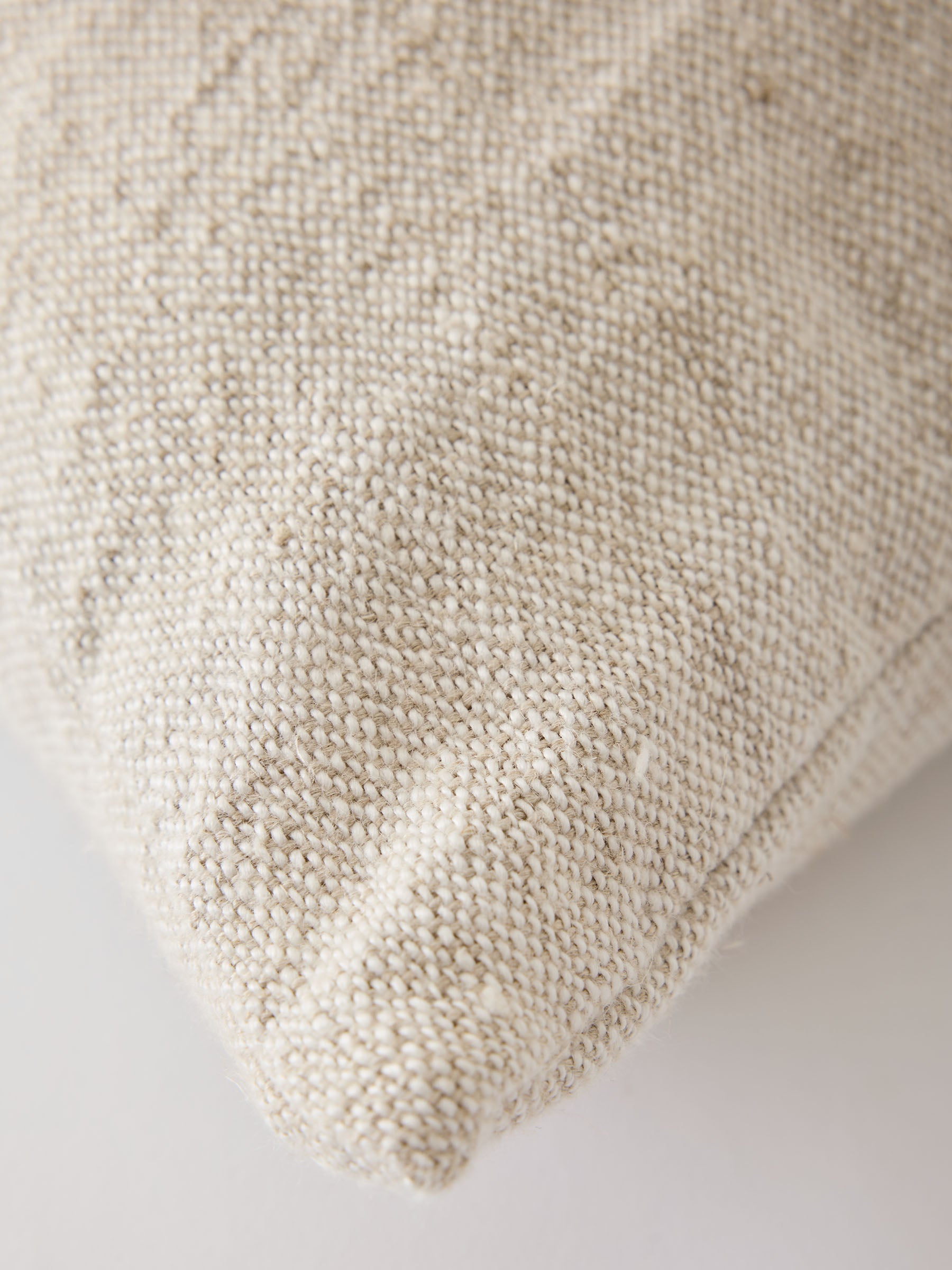 DIMM: Adrian púðaver · Brown · 40x60 cm