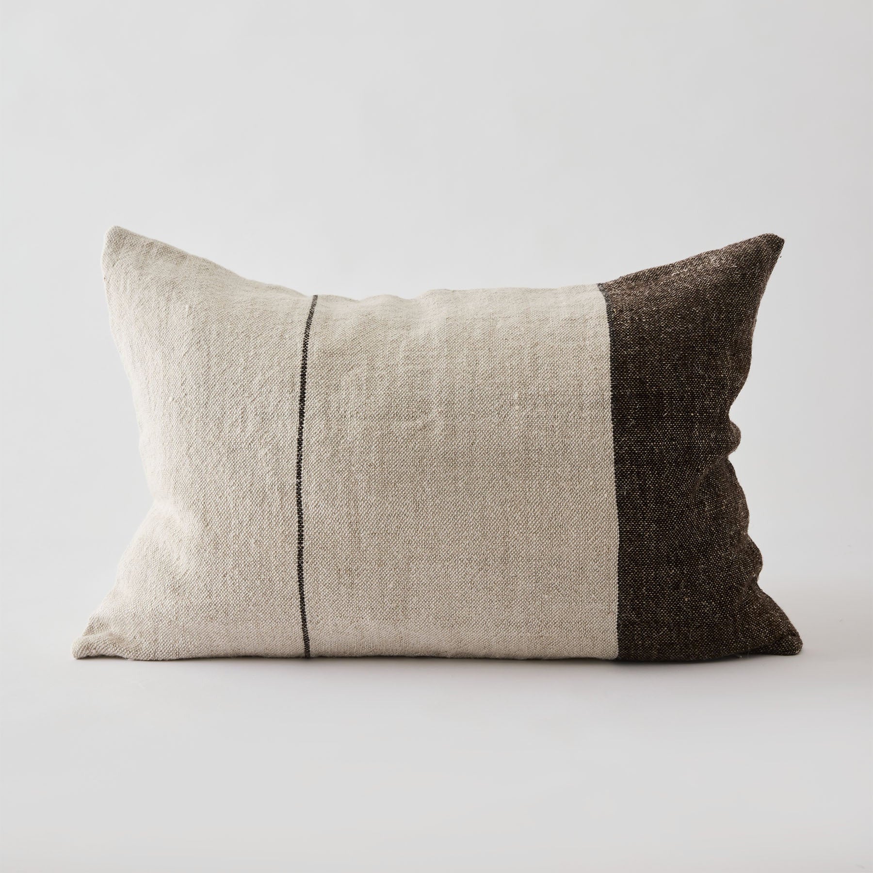 DIMM: Adrian púðaver · Brown · 40x60 cm