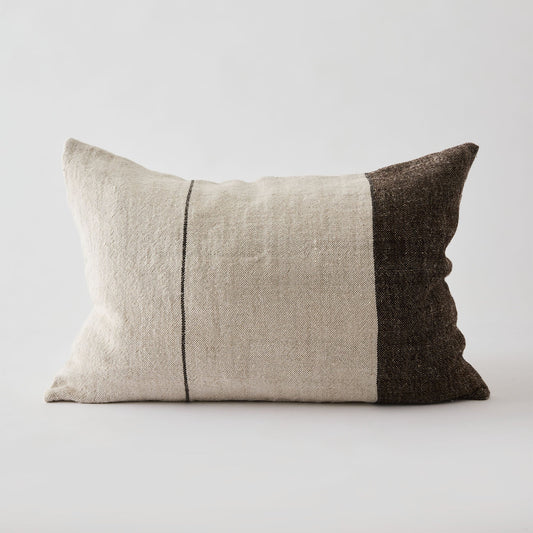 DIMM: Adrian púðaver · Brown · 40x60 cm