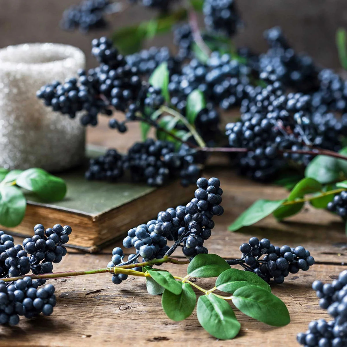 DIMM: Gerviblóm · Bilberry Branch
