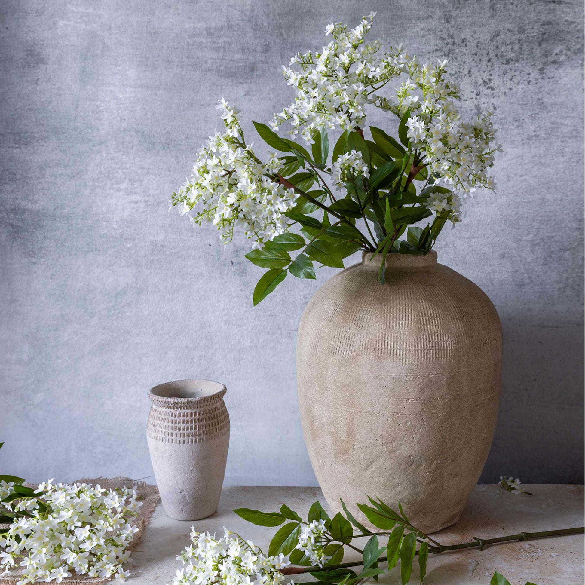 DIMM: Gerviblóm · Lilac Stem · White