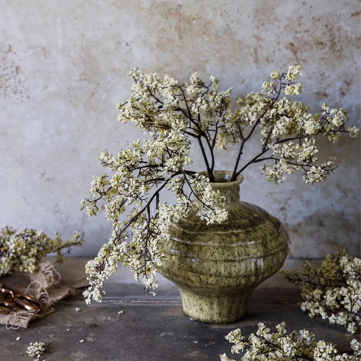 DIMM: Gerviblóm · Sedge Winter Dew · Large