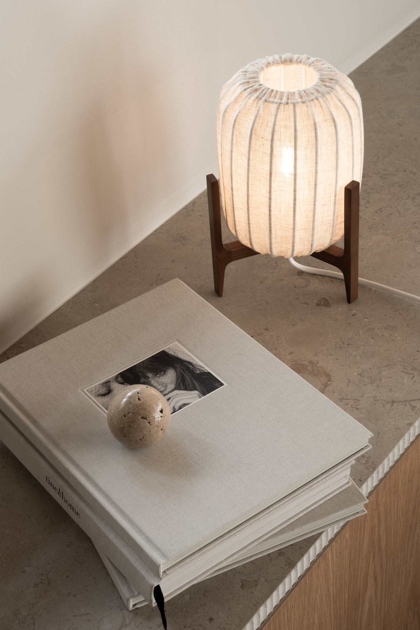 DIMM: Borðlampi mini · Prisma · Dark ash /natural