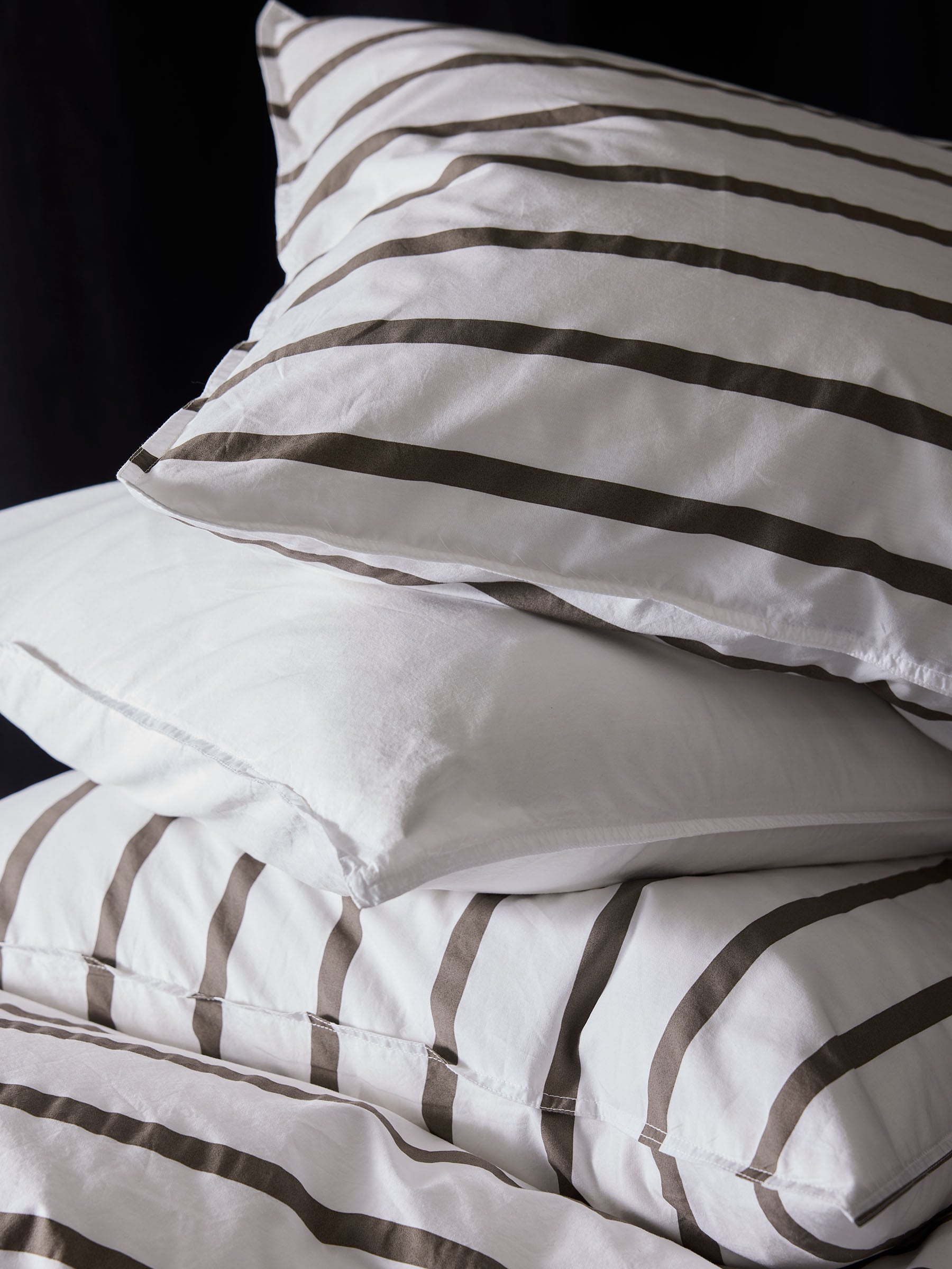 DIMM: Koddaver · taupe stripe · 50x70 cm