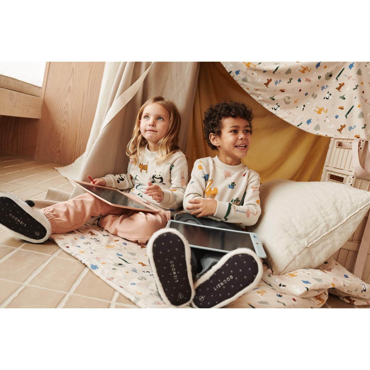 DIMM: Liewood Zora teiknibretti · 13,5" · Around the world / Sandy