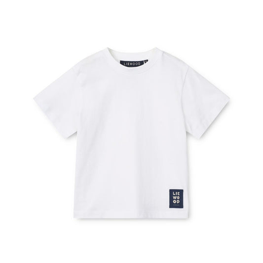 DIMM: Francis bolur · Crisp white
