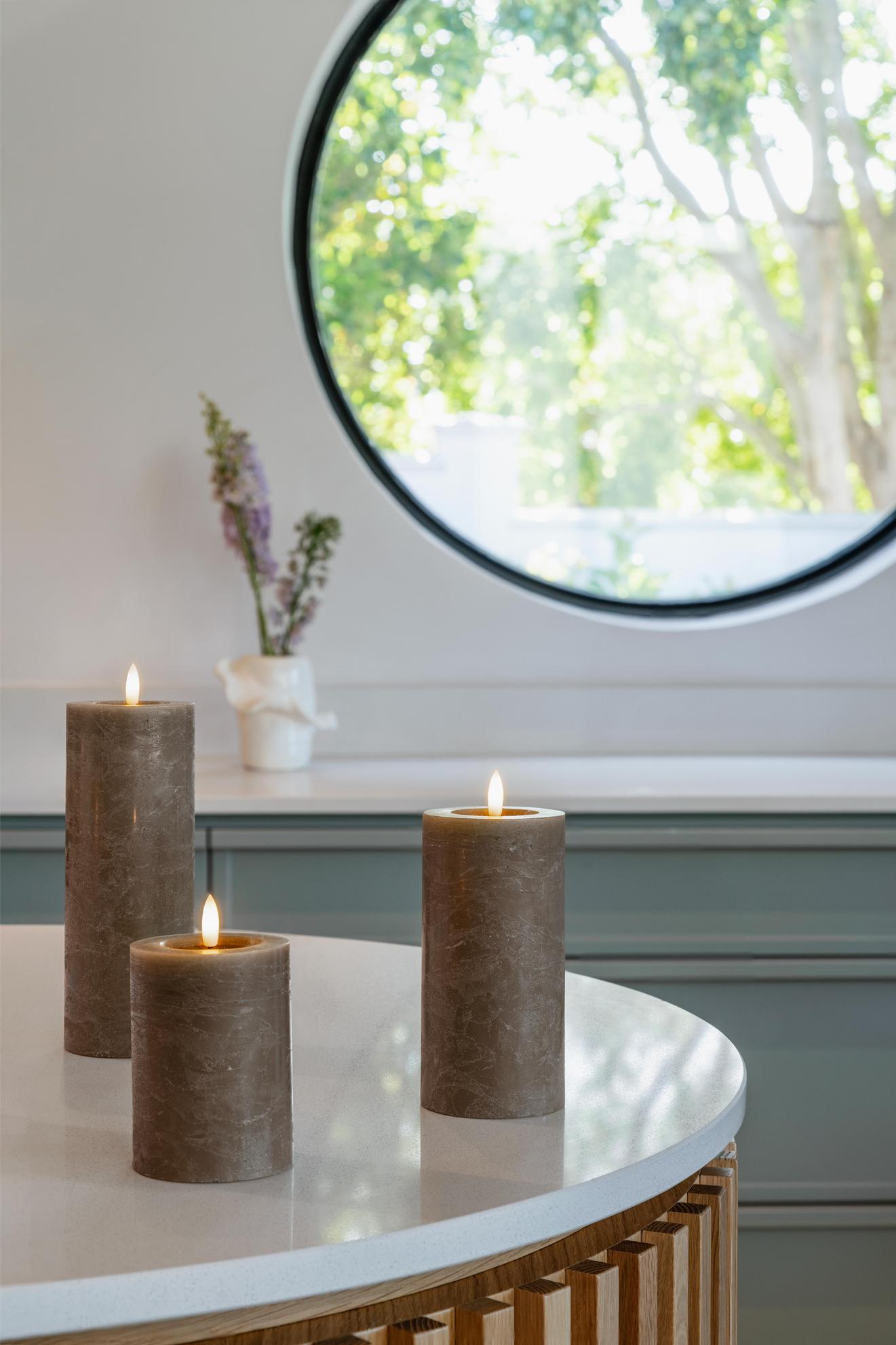 DIMM: Led kubbakerti Rock melted · dark sand · 7,4cm breidd