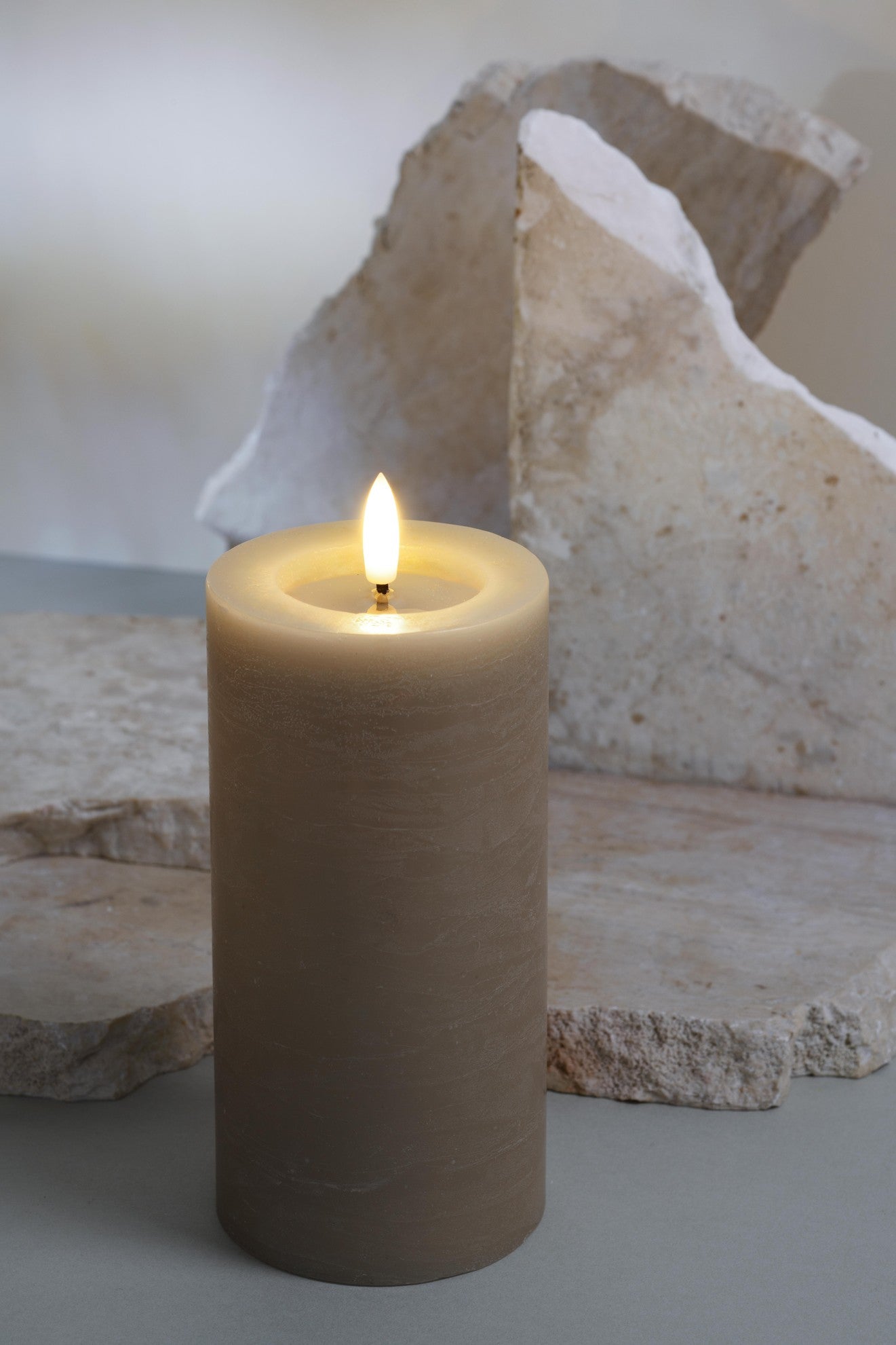 DIMM: Led kubbakerti Rock melted · sand · 7,4cm breidd