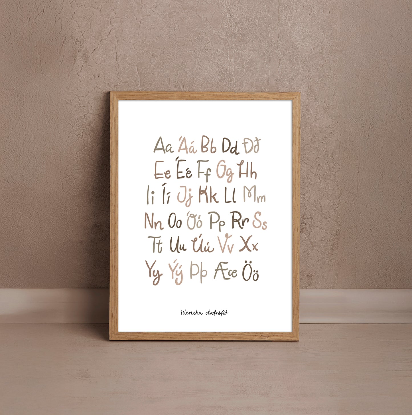 DIMM: Krot dagsins veggspjald · Stafróf · brúnt