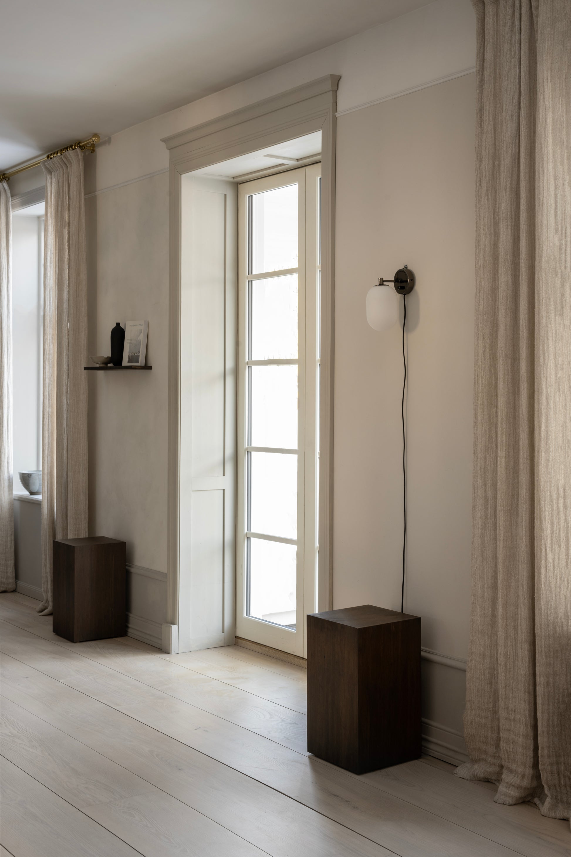 DIMM: Veggljós · Noor