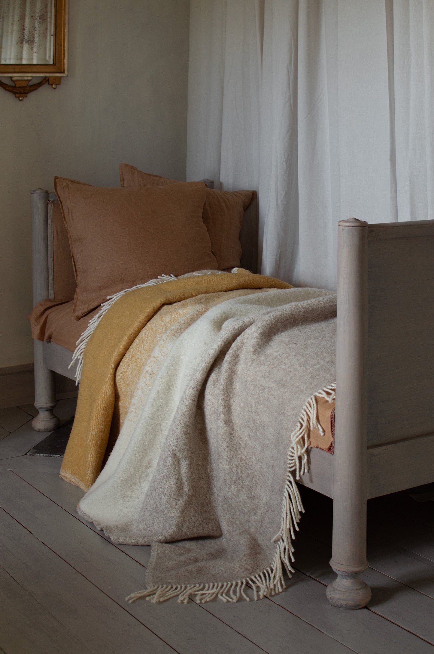 DIMM: Fade ullarteppi · Yellow