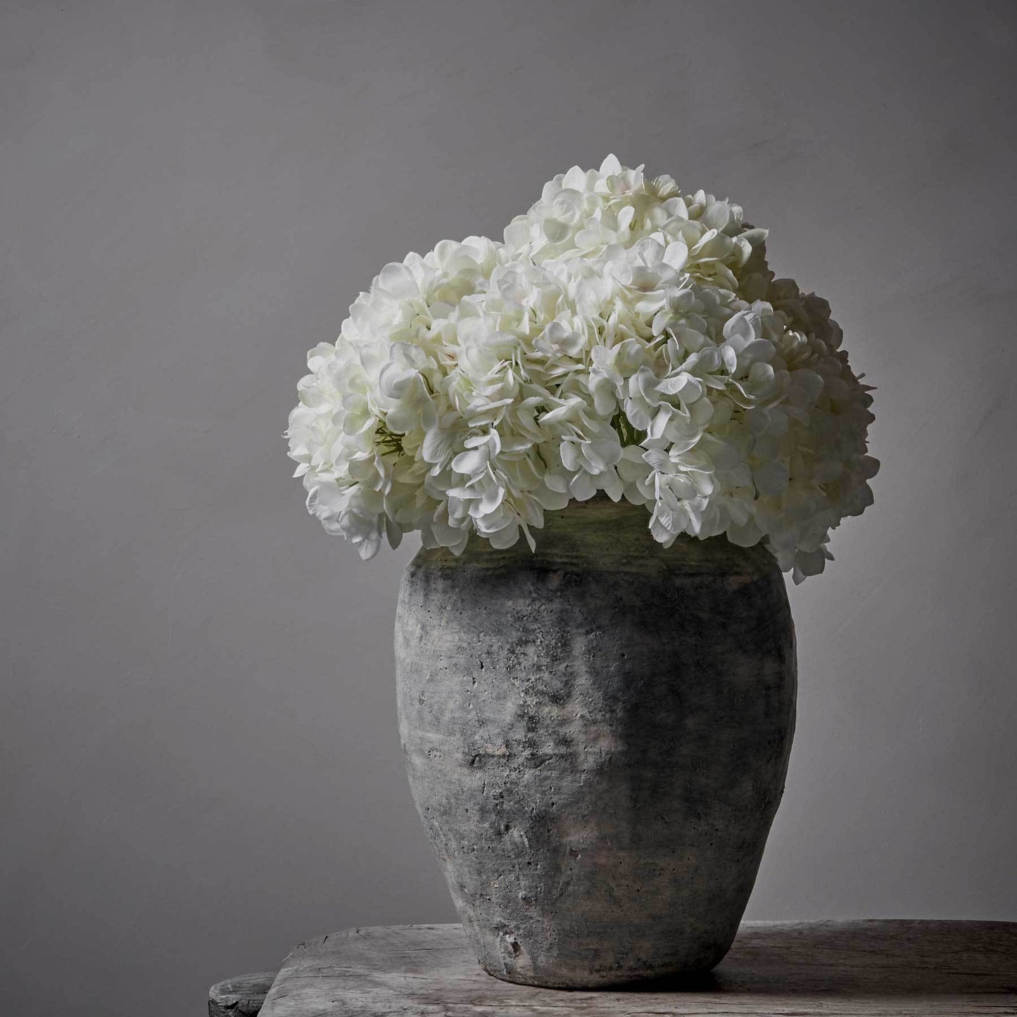 DIMM: Abigail Ahern gerviblóm · Hydrangea Blanc