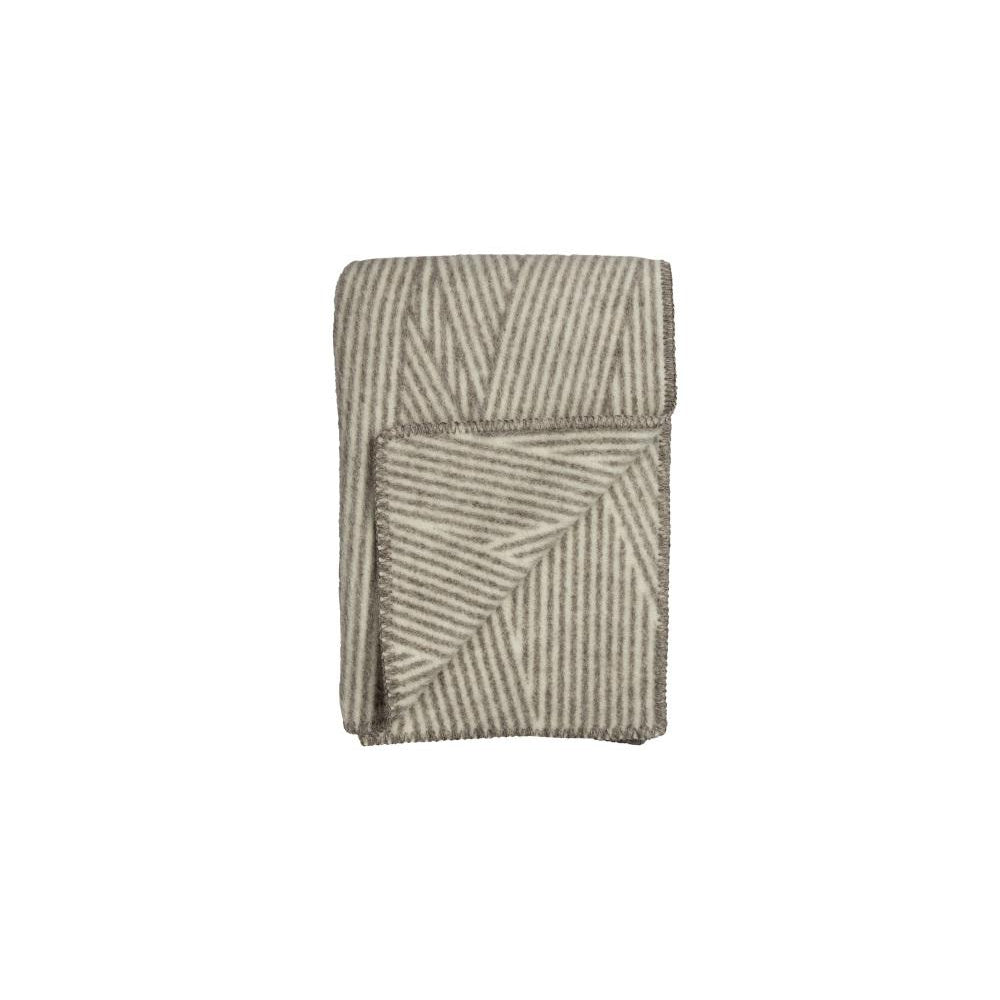 DIMM: Røros Tweed ullarteppi · Naturpledd · Nøste
